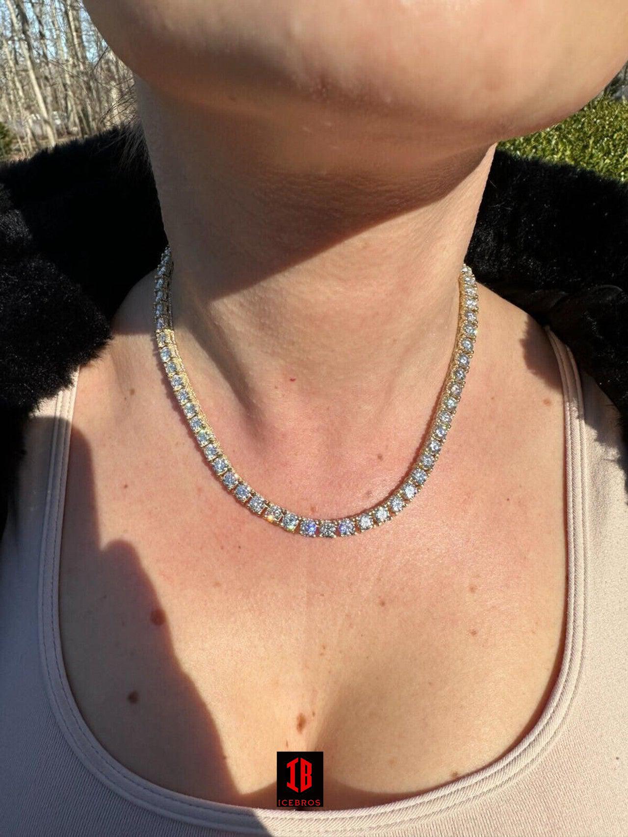 moissanite diamond necklacein women's neck