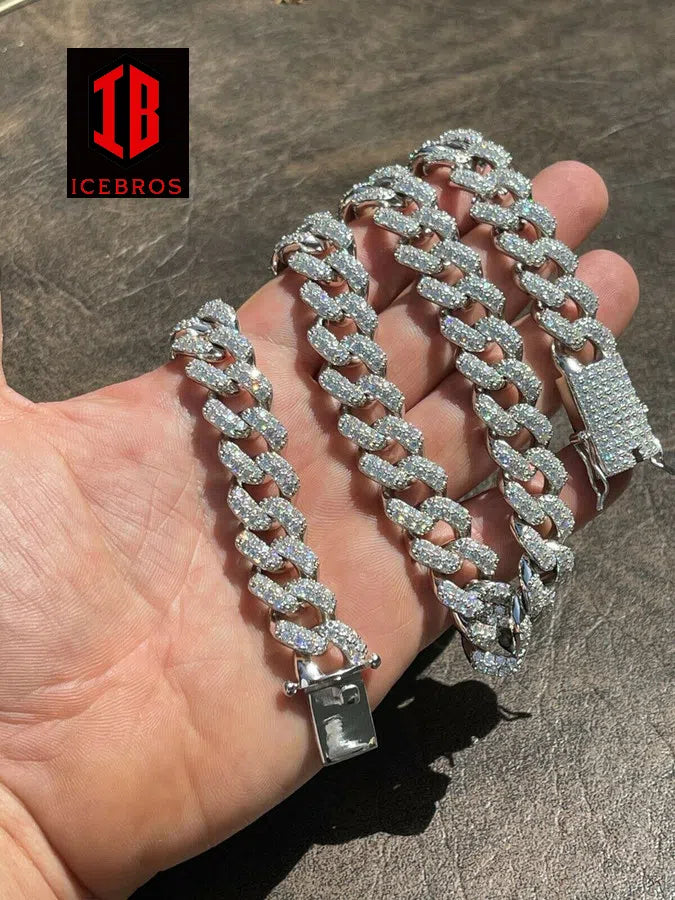 Hand model showcasing a luxurious White Gold Miami Necklace Curb Cuban Link Chain