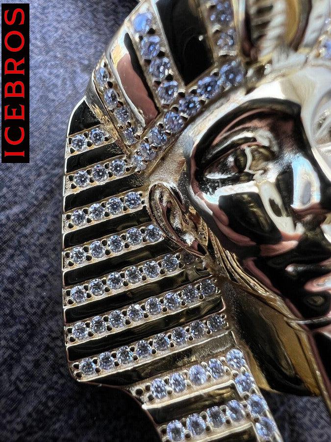 Closeup of VVS1 Round-Cut Moissanite Diamonds  On King Tut Pharaoh Necklace 