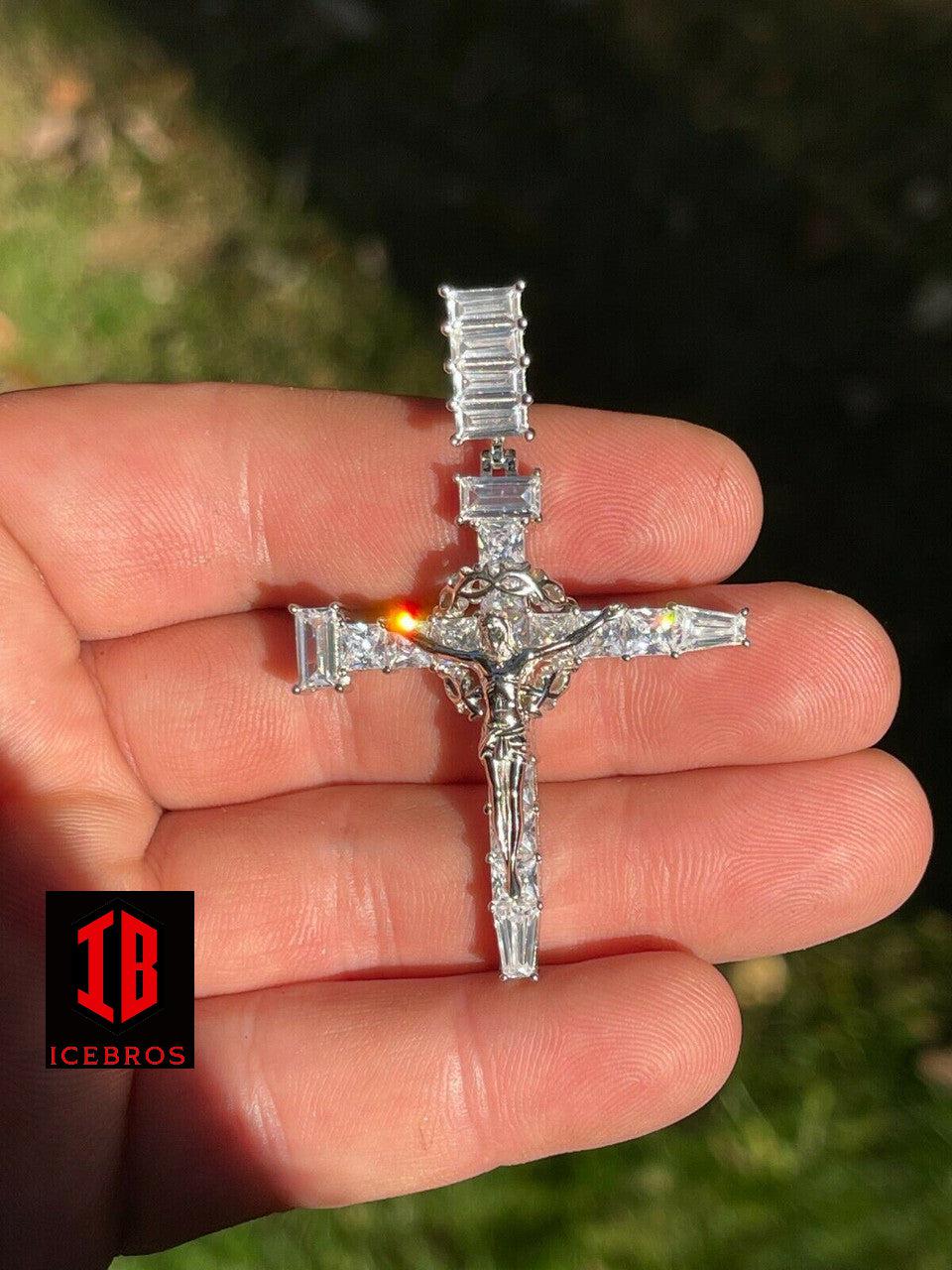 Men's 925 Vermeil Baguette Diamond Jesus On Nail Cross Pendant Iced Gold Crucifix (CZ)