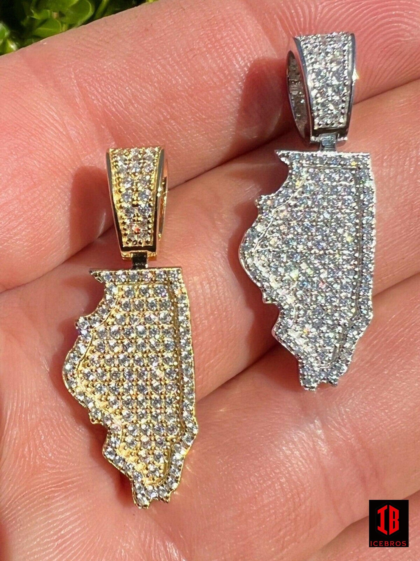 925 Silver Flag Illinois Chicago Shape Pendant Iced CZ Diamond White Gold