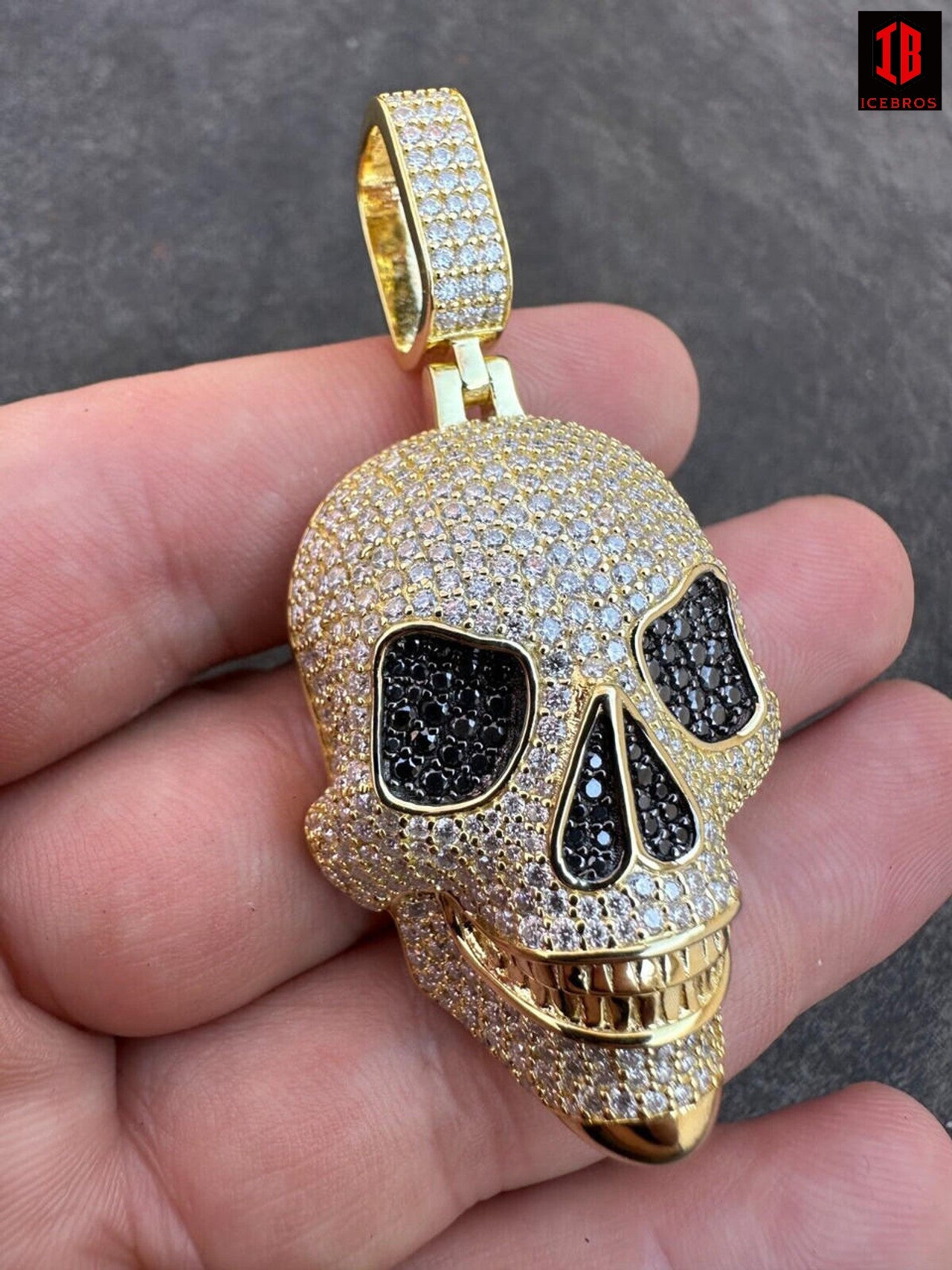 White & Black Diamond Iced out Moissanite Skull Pendant 3d 925 Sterling Silver Necklace Hip Hop Jewelry
